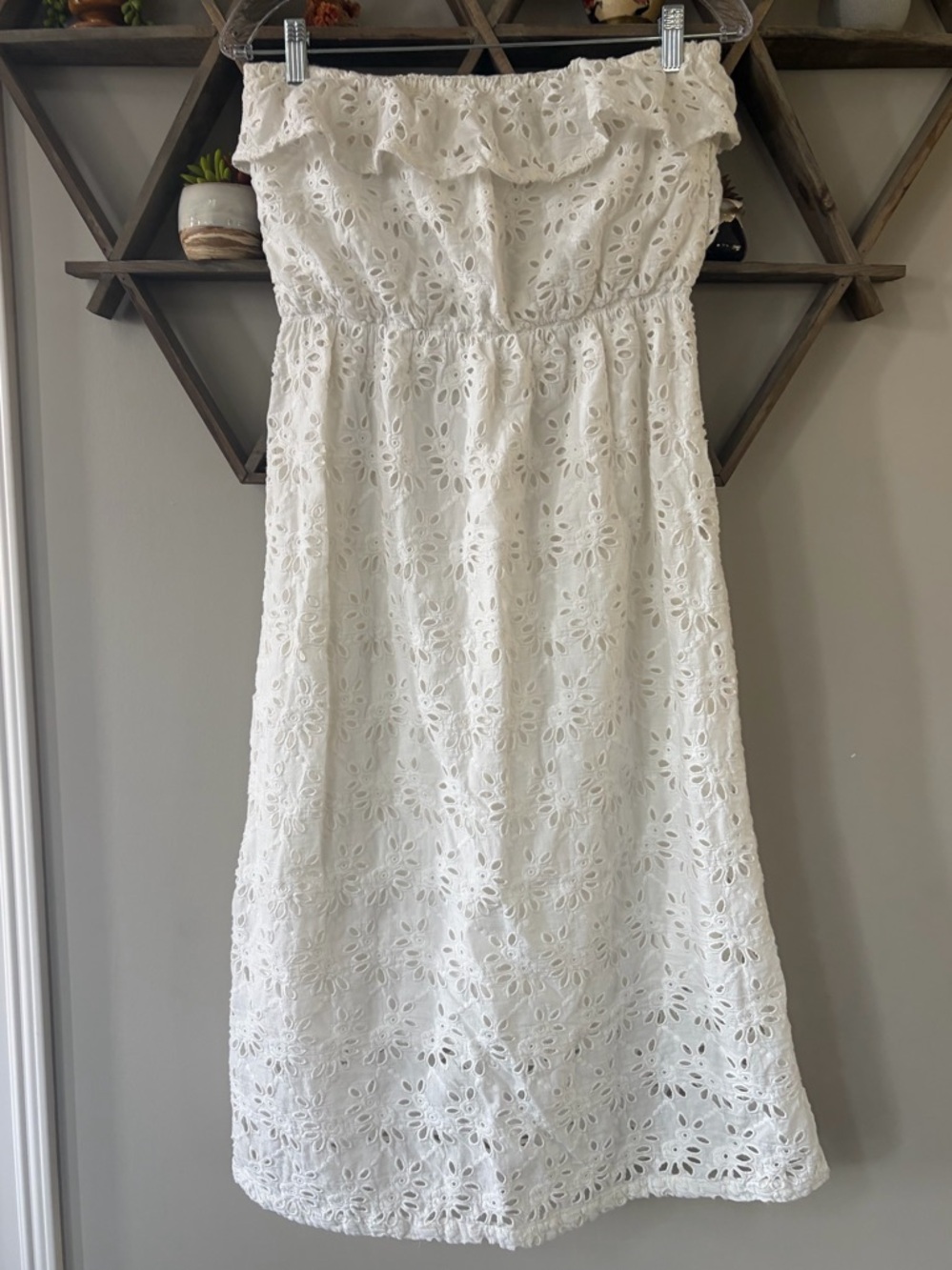 First Monday strapless ruffle eyelet dress. Size medium.